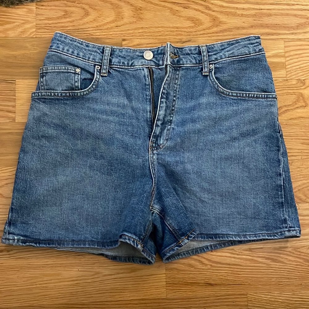 H&M Mom Short